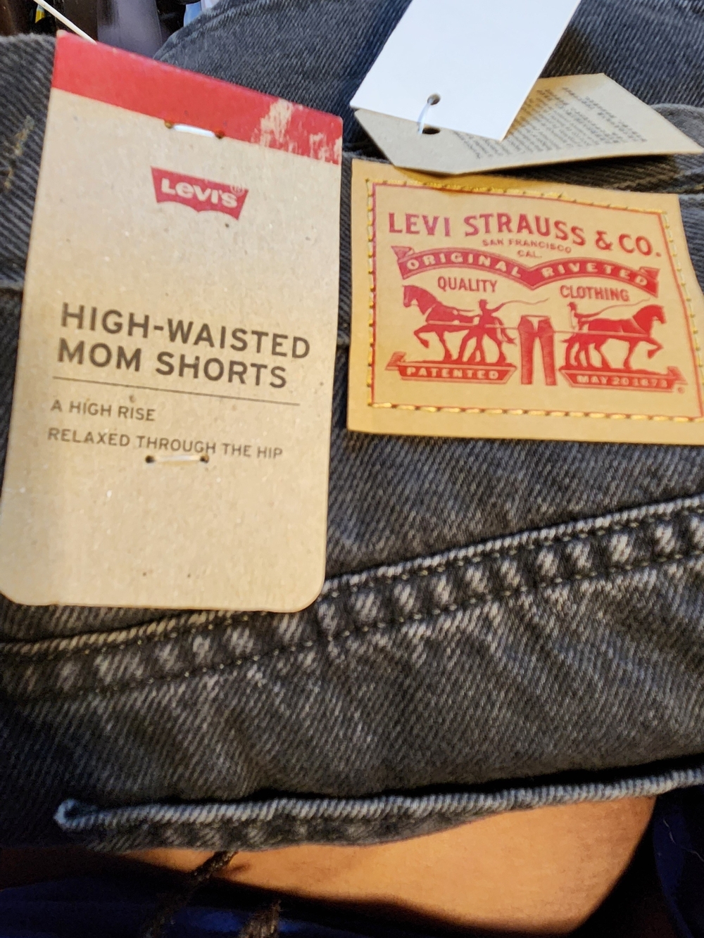 Levi's High-Waisted Mom Shorts in Washed Black Denim - Picture 3 of 6
